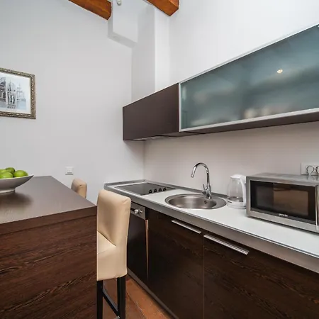 Celenga With Free Offsite Parking Apartamento *