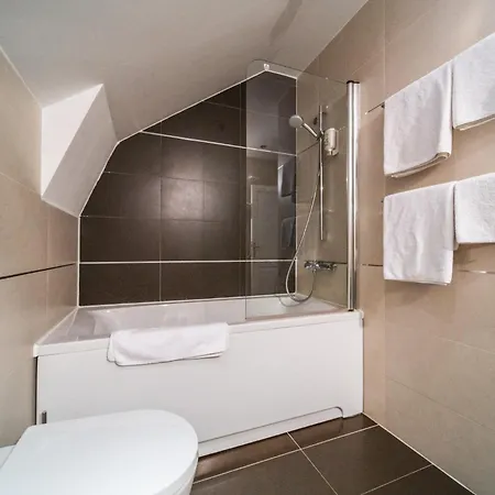 Celenga With Free Offsite Parking Apartamento *