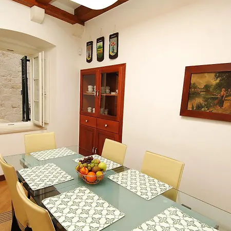 Apartamento Celenga With Free Offsite Parking *